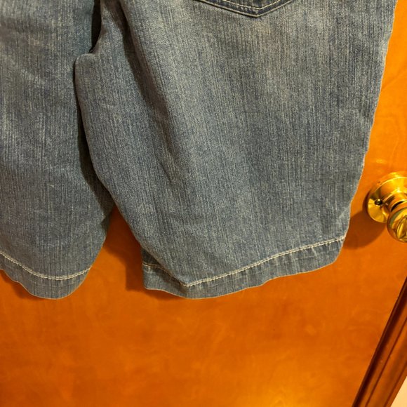 Style&Co Denim Shorts Tummy Control 6‎ Pocket - Picture 11 of 13